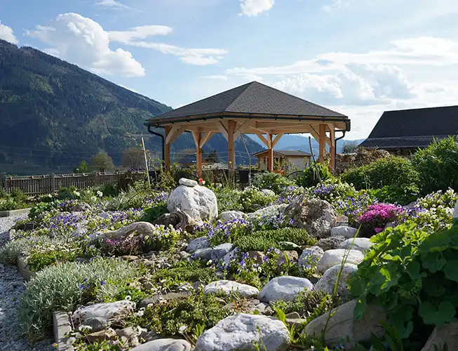 Öffentliche Anlagen mit Leitner Garten